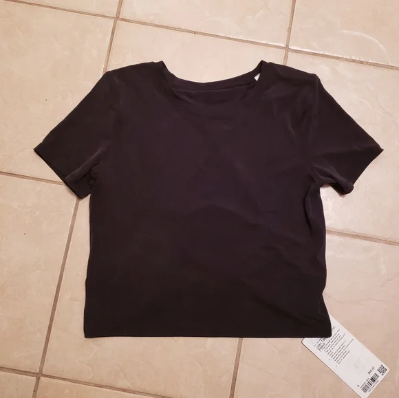 Lululemon Open Tie-Back Short Sleeve Black - Picture 6 of 13